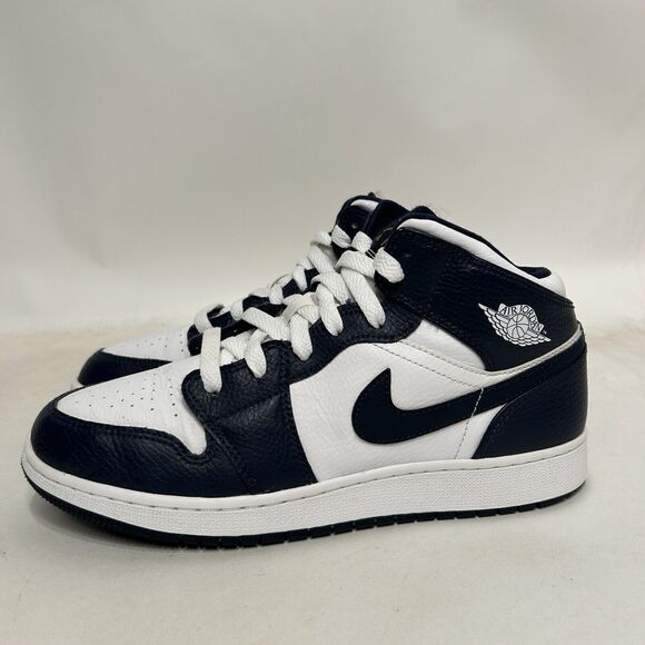Nike Shoes Air Jordan Air Jordan 1 Mid GS “Obsidian” 2024 - Picture 6 of 8